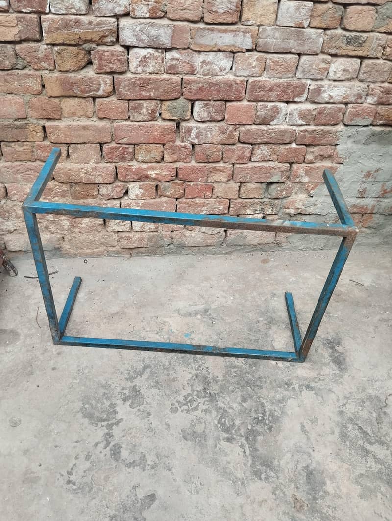 Frame table 1