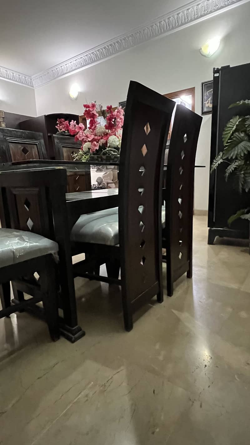 Dining table 6