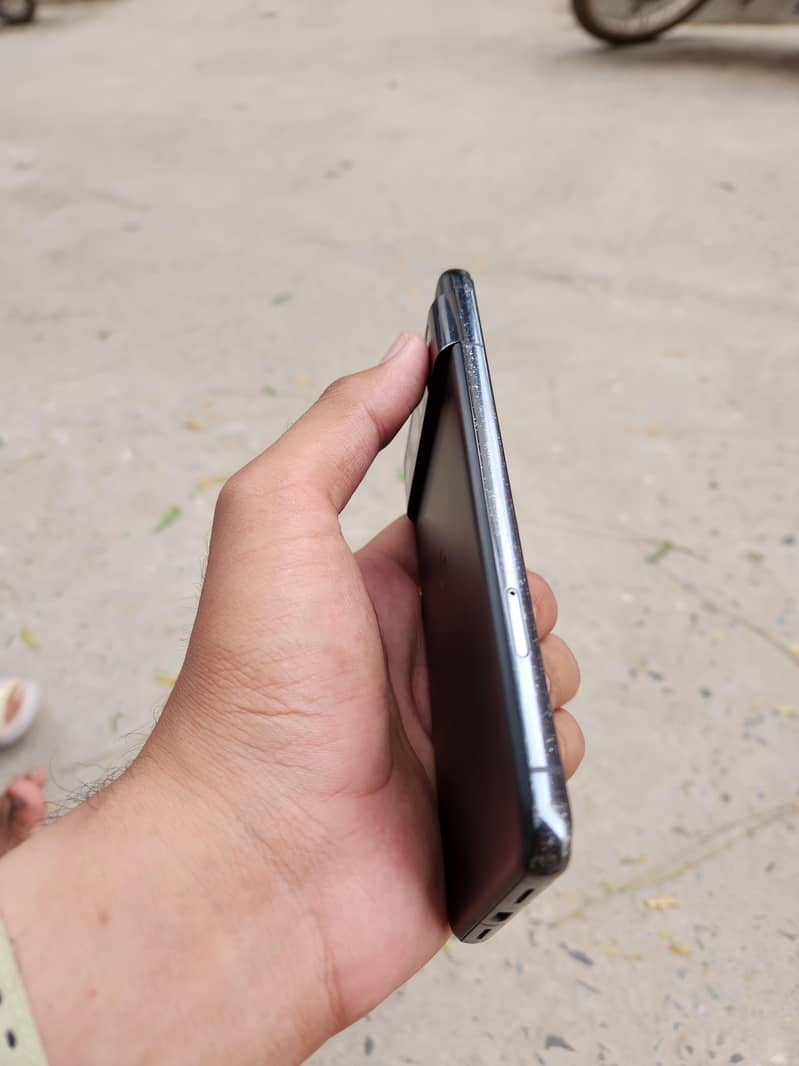 Google Pixel 8 Pro 4
