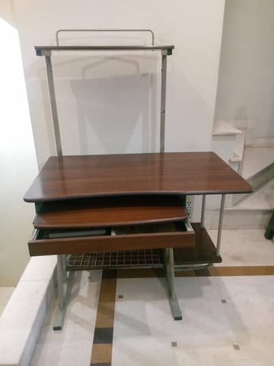 Computer Table