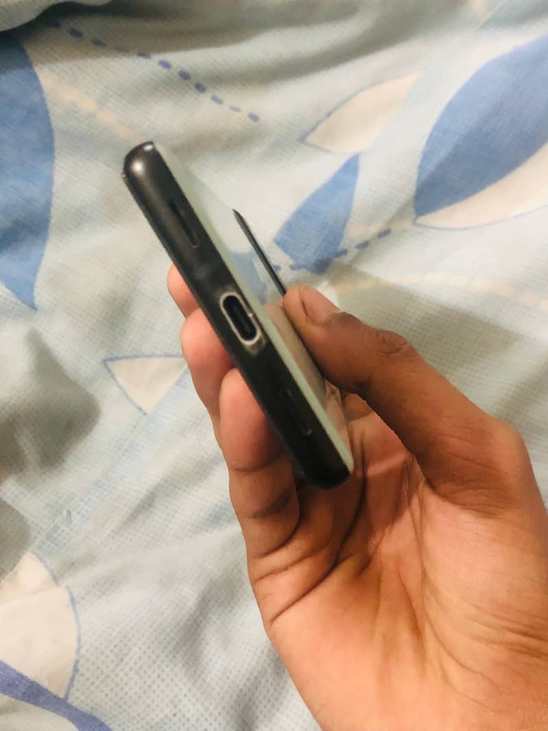 Pixel 6a 5