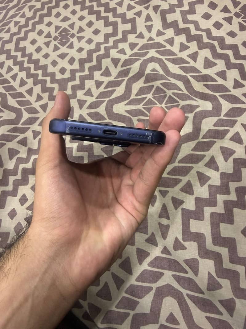 iPhone 17 pro max 3