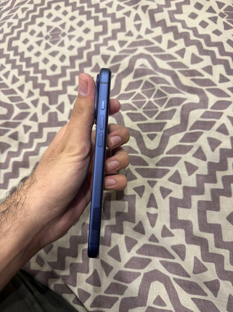 iPhone 17 pro max 5