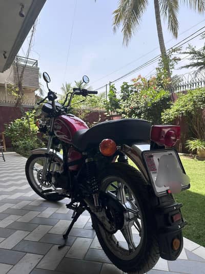 urgently sell hero 125 new condition