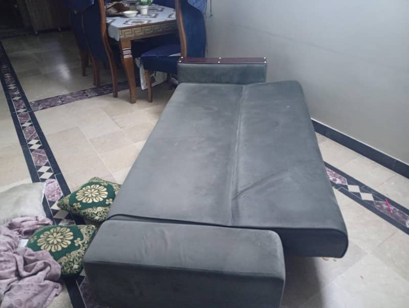 sofa converter 0