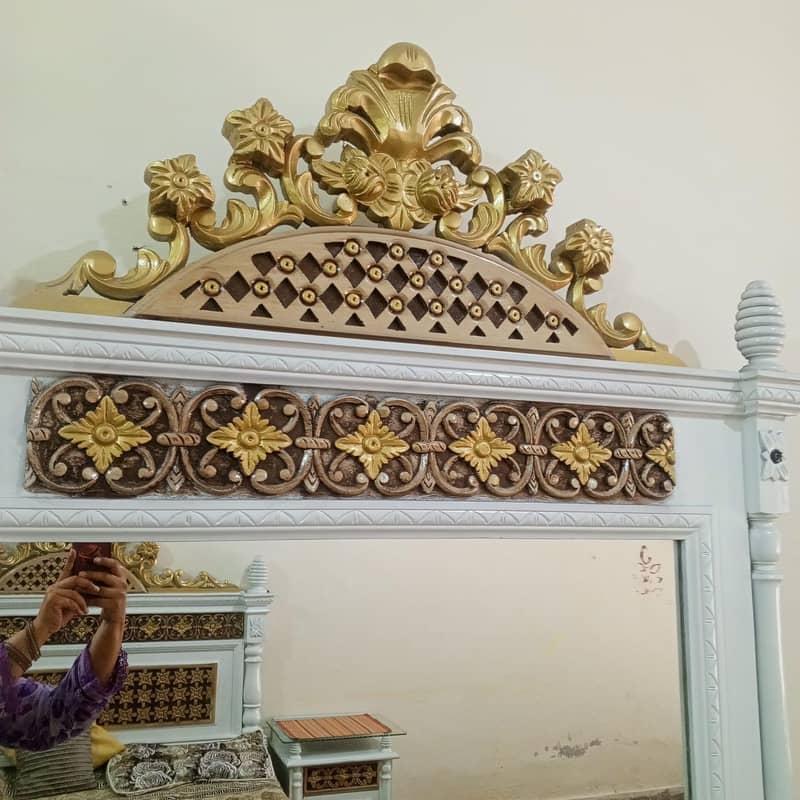 king size bed & dressing 3