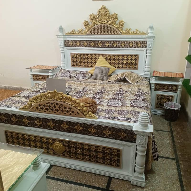 king size bed & dressing 11