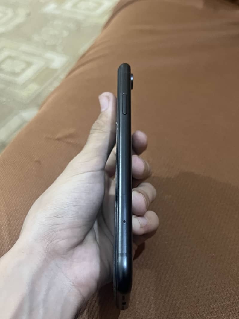 iphone xr 3
