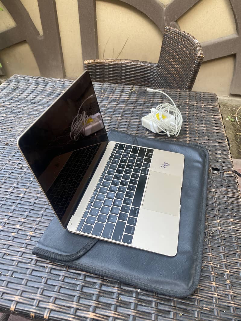 Macbook pro 2016 2