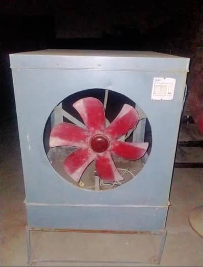 10/9 condition used steel cooler full size