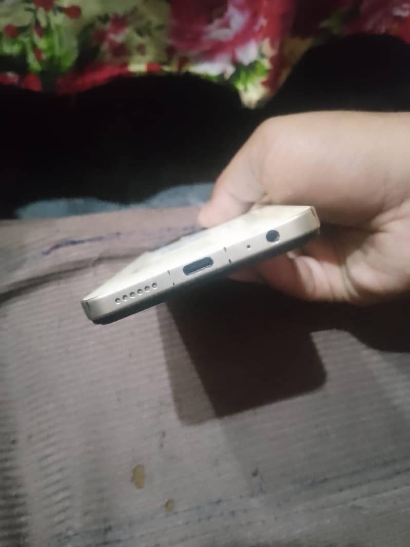 itelA70 4