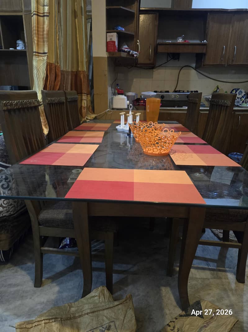 Dinning table/ 1