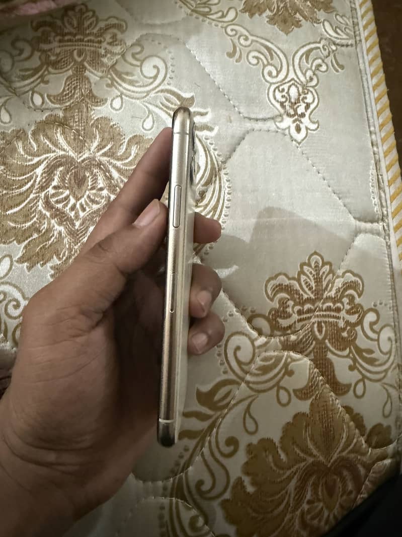 Iphone 11 pro 3
