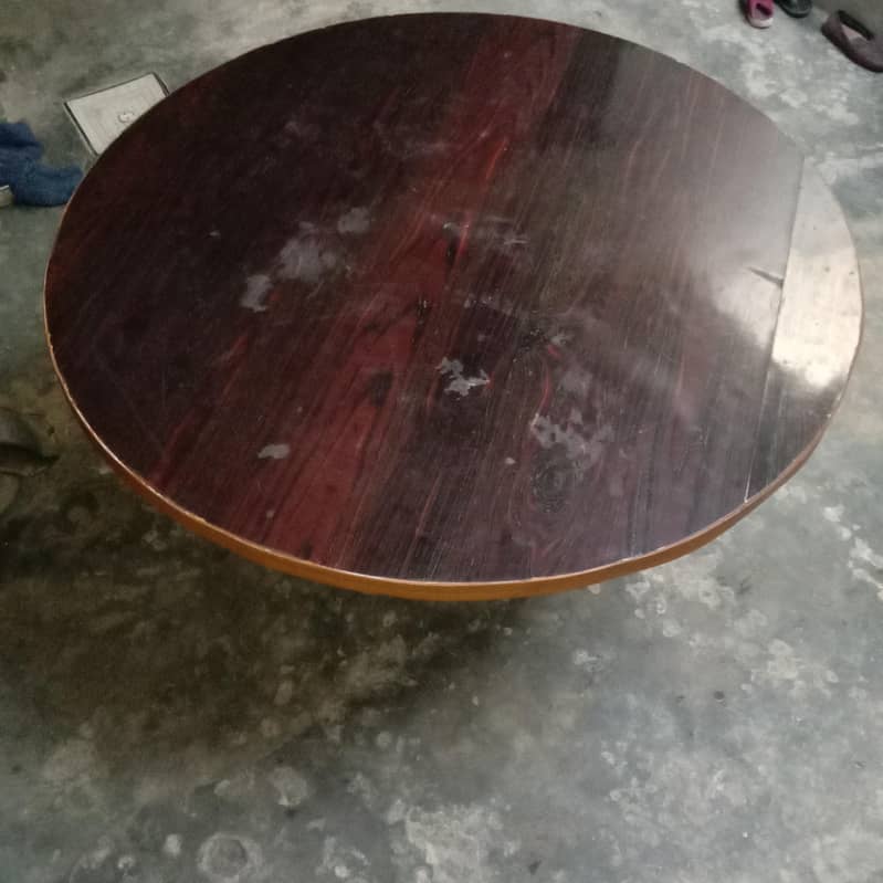 Dining Table Round Shape 2