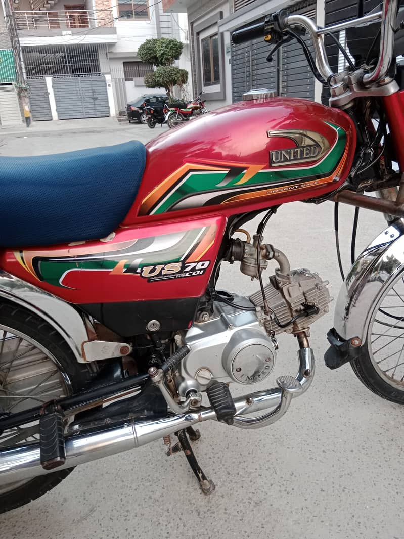 United 70cc 0