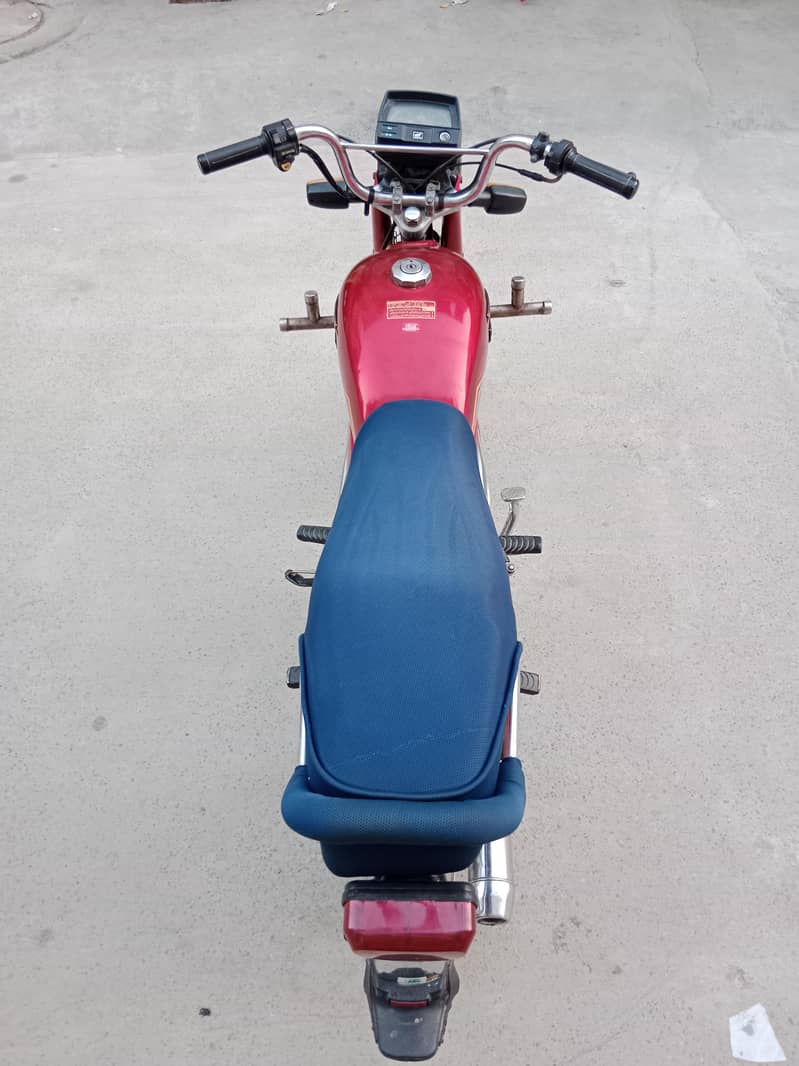 United 70cc 7