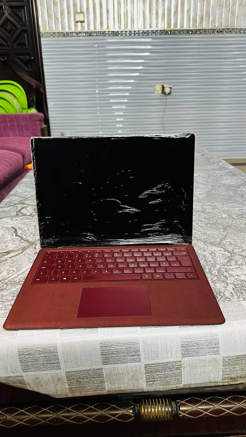Microsoft Surface Laptop2 5