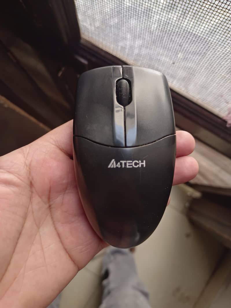 A4Tech Wireless Scrollable Mouse 0