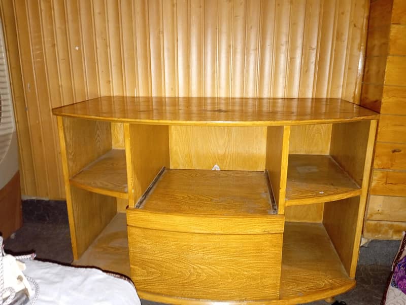 book shelves, computer table 3