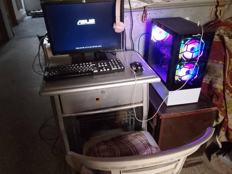 gaming pc with complete setup 0