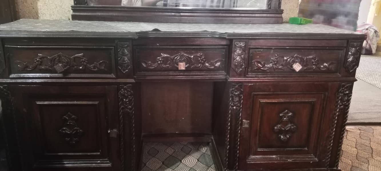 dressing table 3