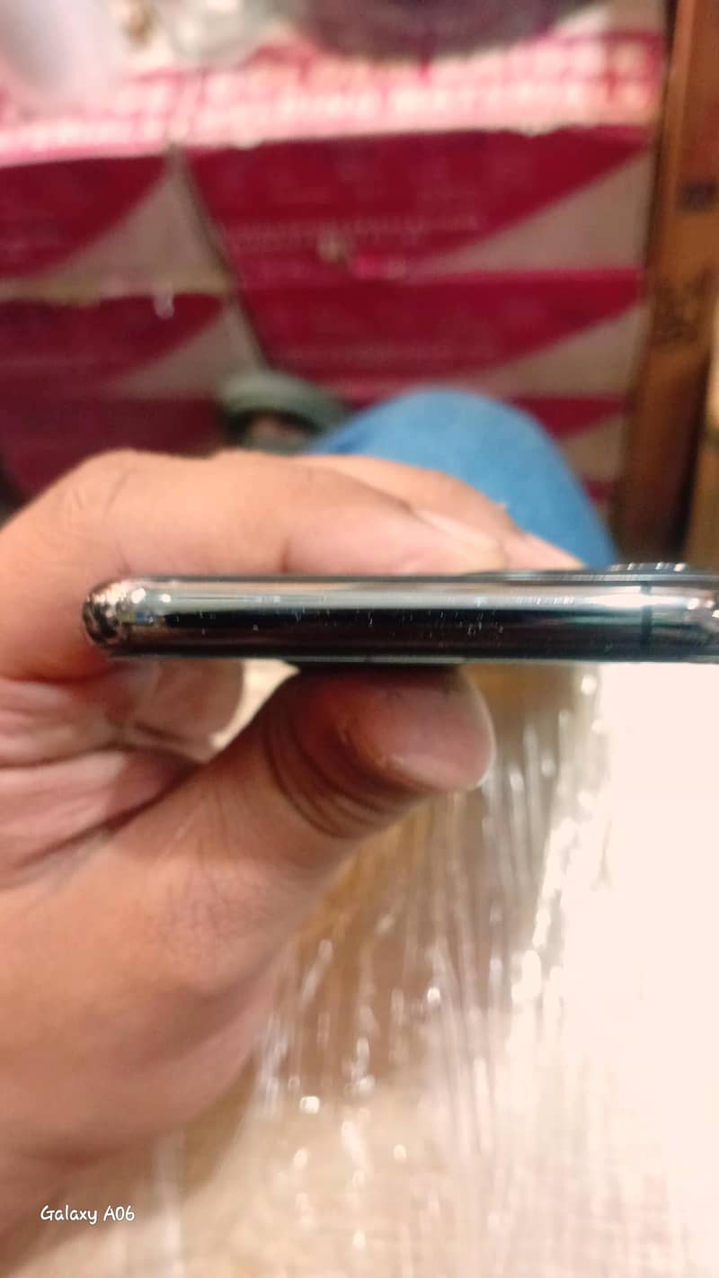 iphone 11pro 4