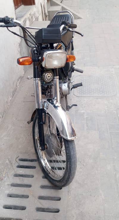 united 70cc bike