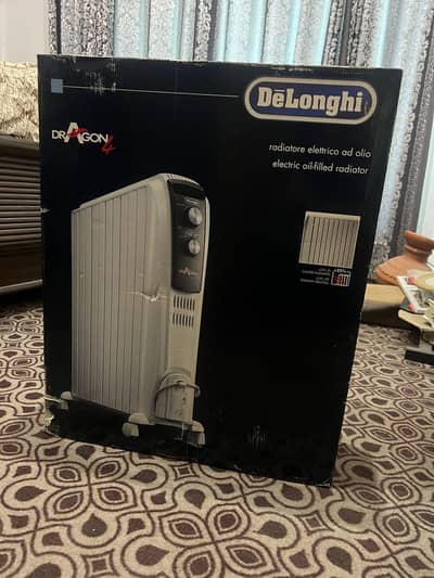 Brand New Delonghi 12 Fins oil heater