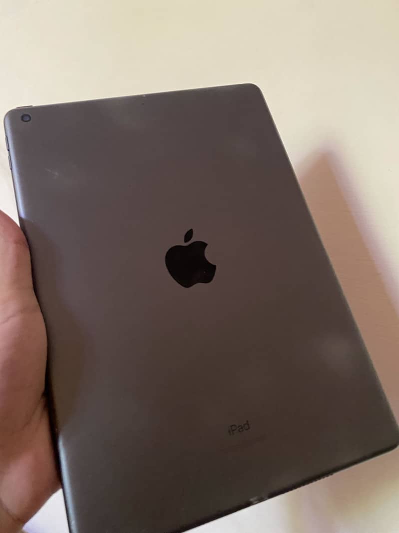 IPad 8th Generation 1