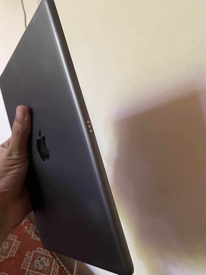 IPad 8th Generation 5