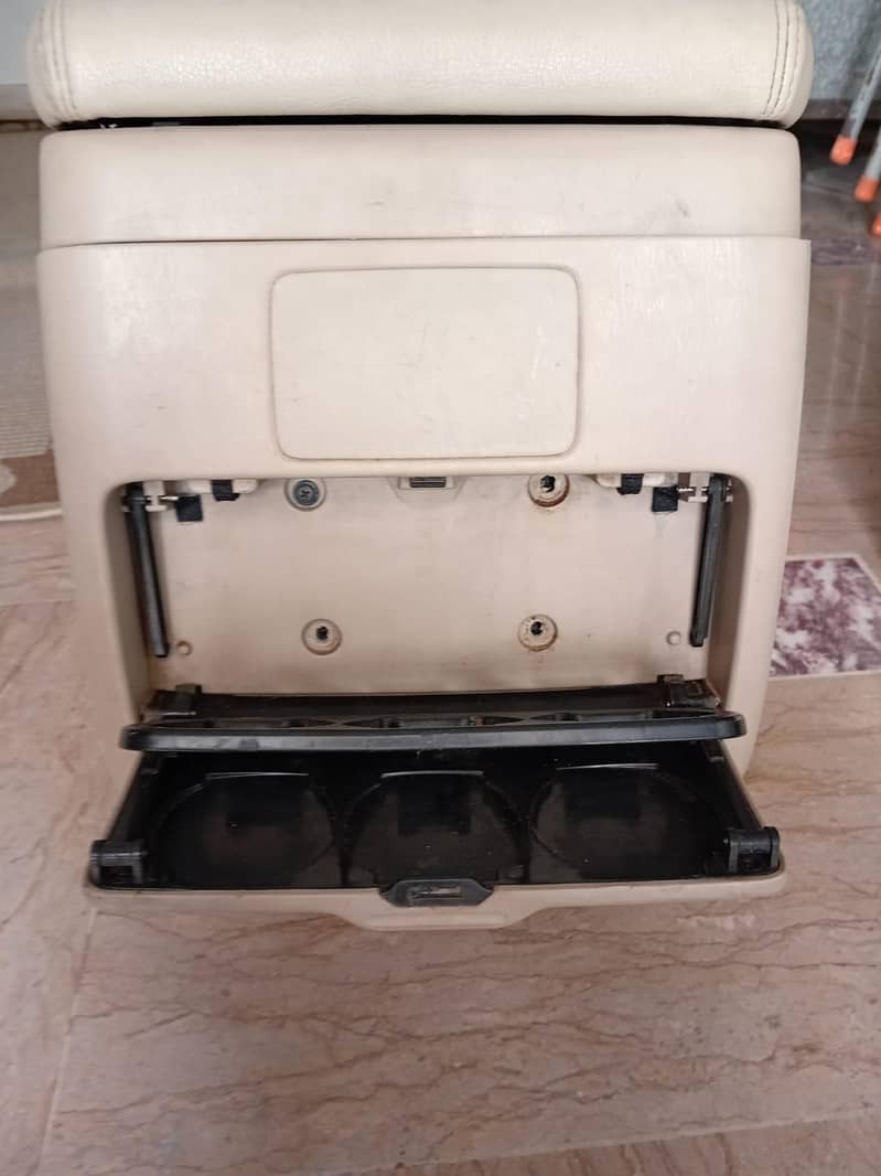Center Console Assembly 3