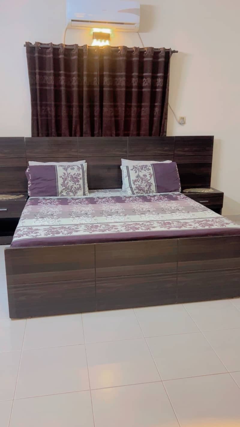 King bed 9
