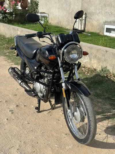 Yamaha YB125Z New Condition Totel Genuine