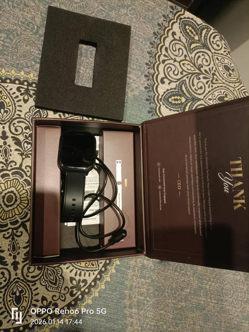 Tech Hunk smart watch 1