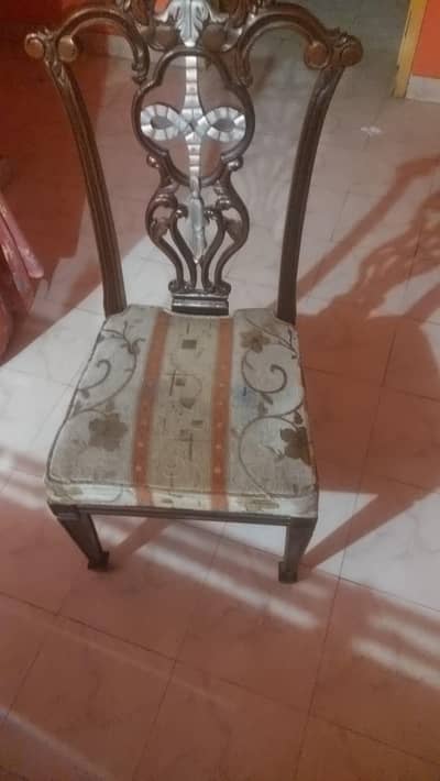solid wooden dinning chairs