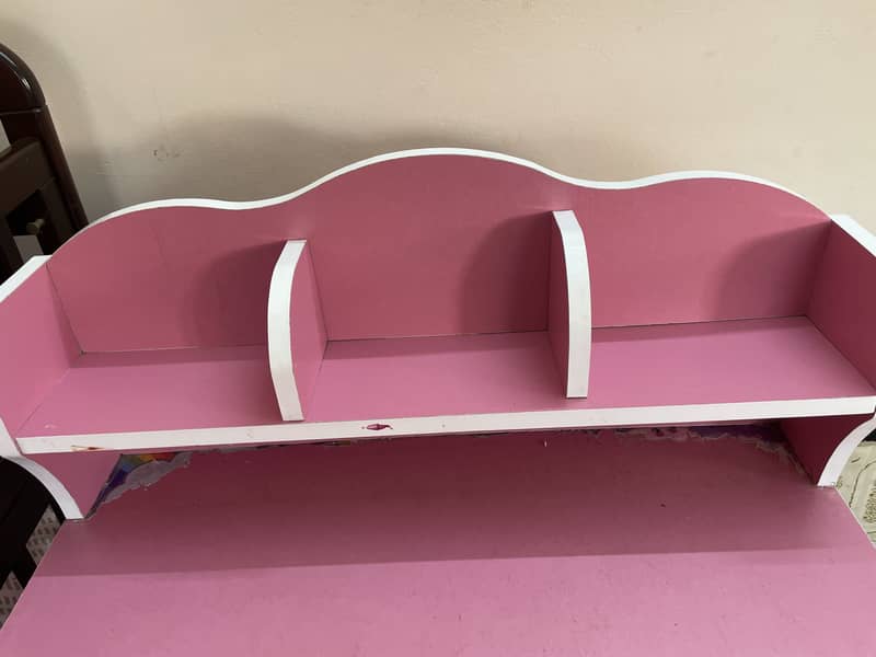 Study Table & Chair 3