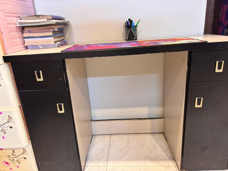 Office Desk / Study Table 3