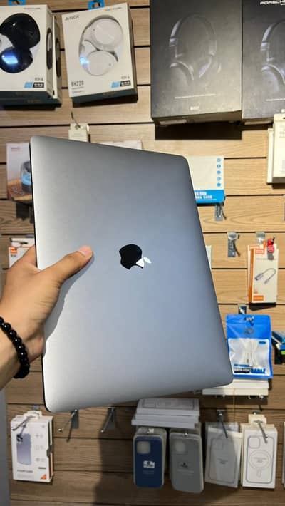 Apple Macbook Air M1 Chip 13" 16/512