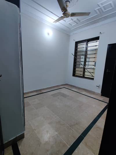 4 Marla Portion For Rent