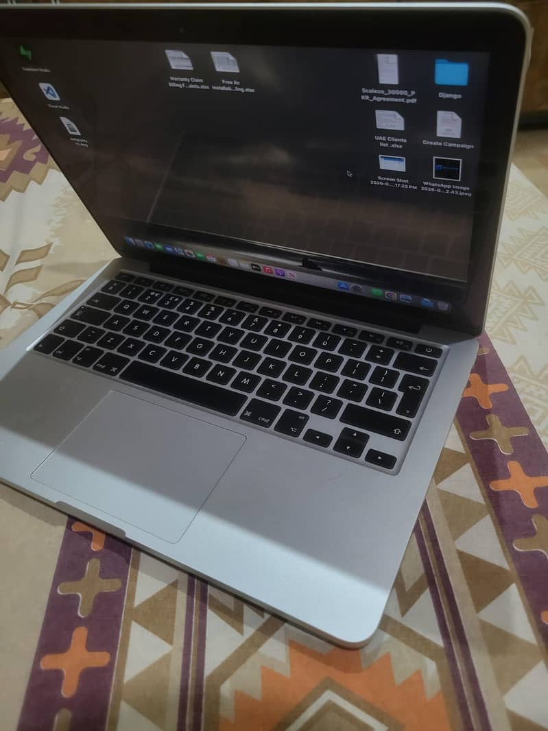 Macbook pro 1