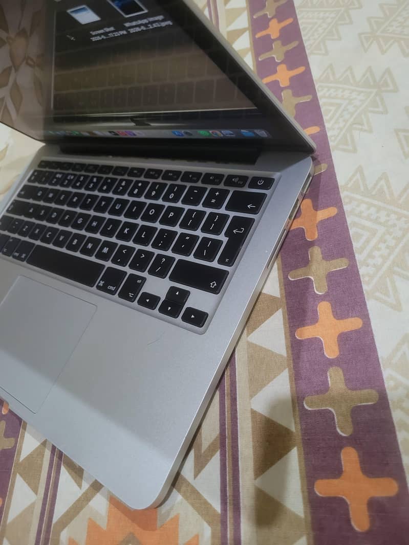 Macbook pro 2