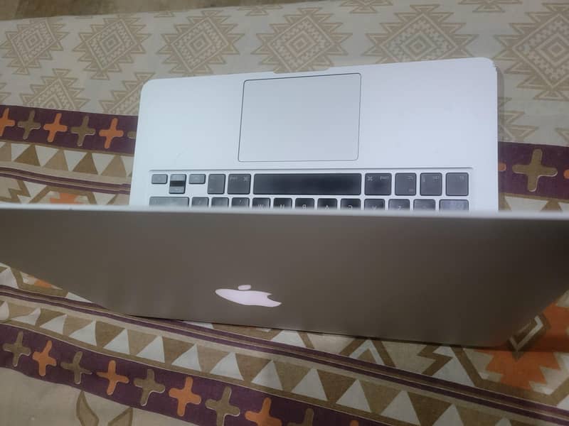 Macbook pro 0