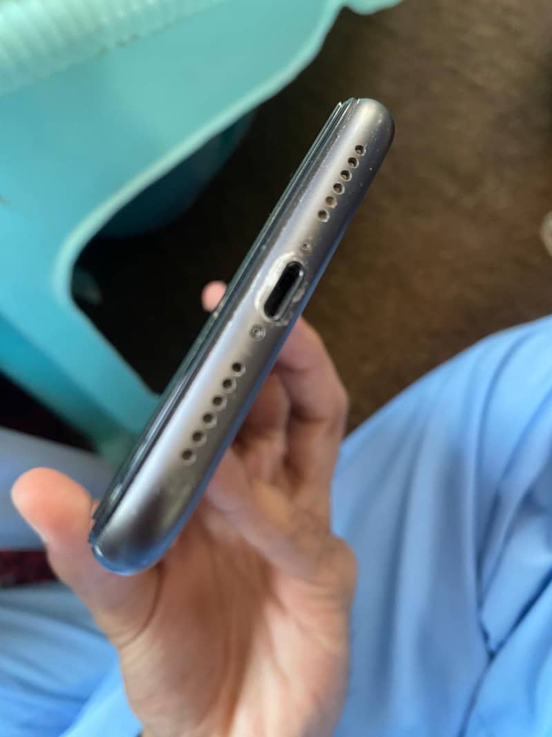 iphone 11 4