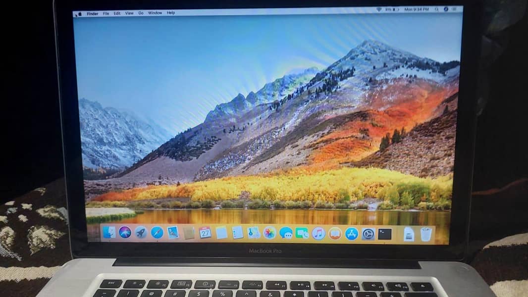 macbook pro 15 macOS 10.13. 6 5