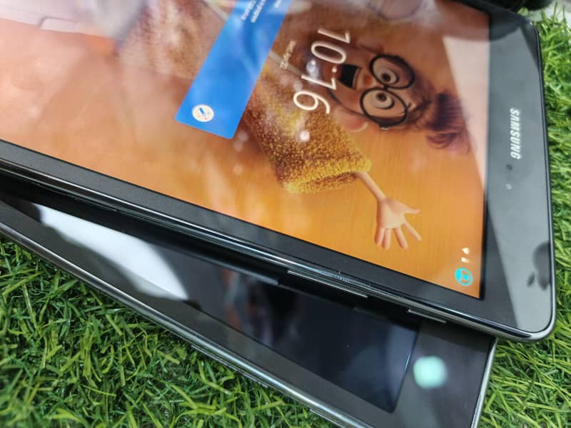 Galaxy Tablets 12
