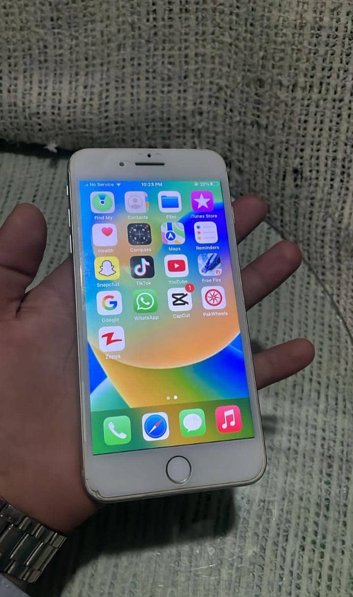 IPHONE 7 PLUS 1