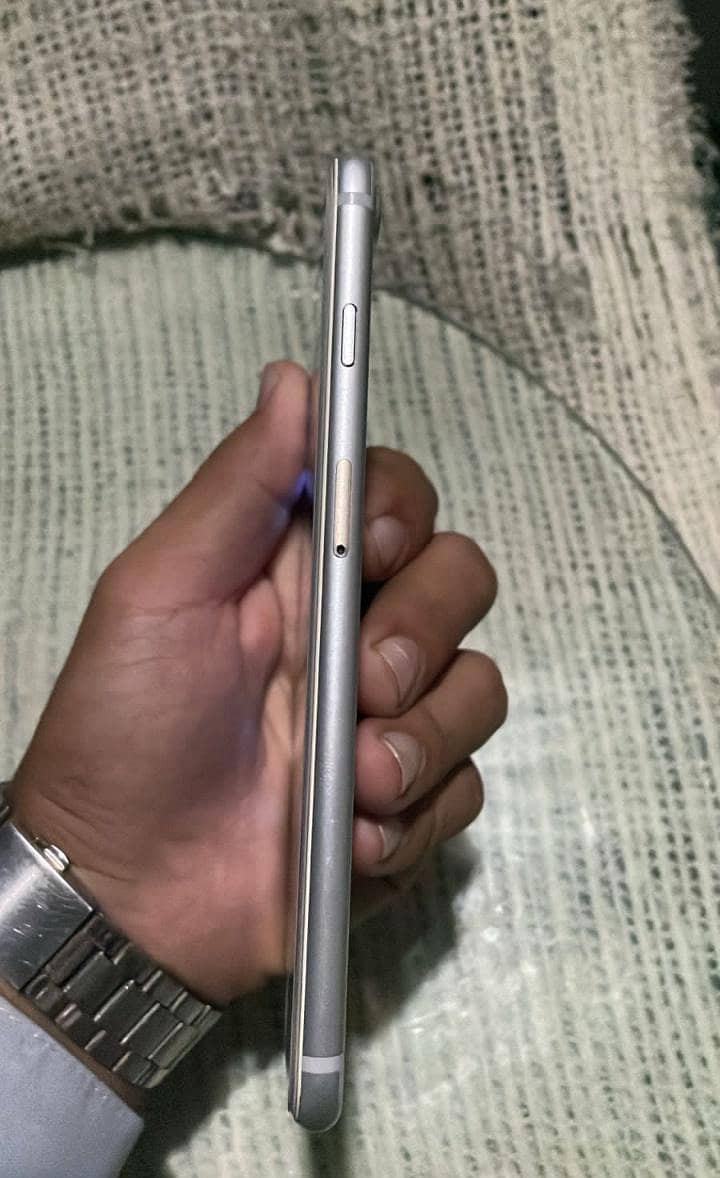 IPHONE 7 PLUS 3