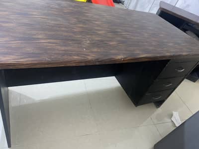 Office table with workstation