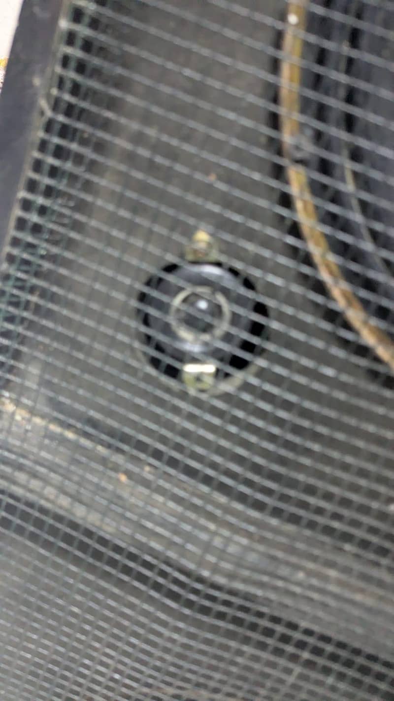 Speaker Box  Amplifier 4