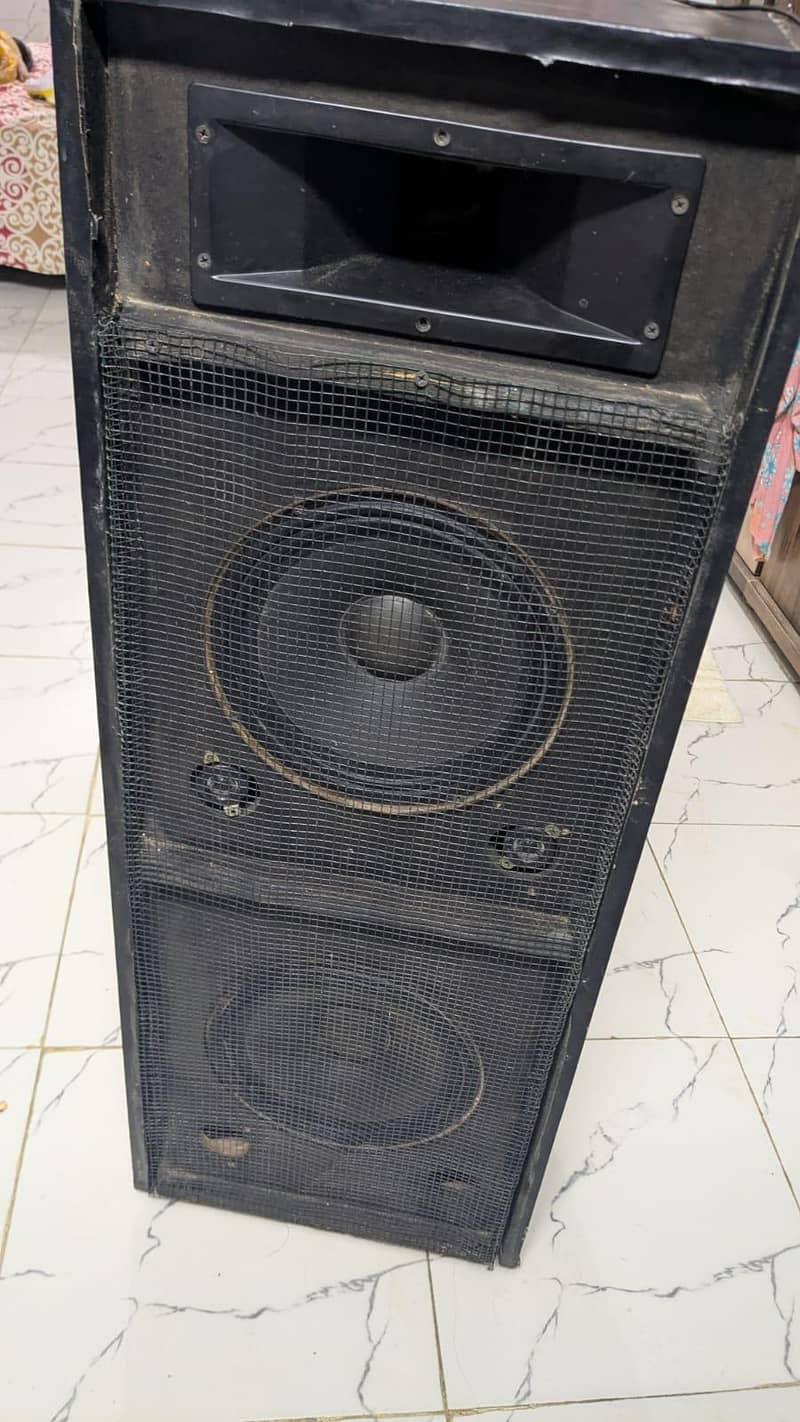 Speaker Box  Amplifier 6